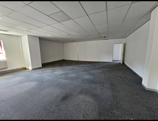 340M² OFFICE TO LET IN TYGER VALLEY
